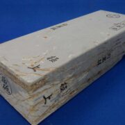 白巣板