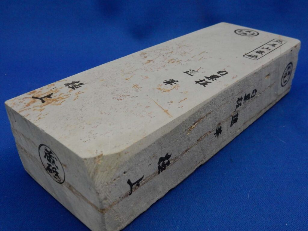 白巣板蓮華