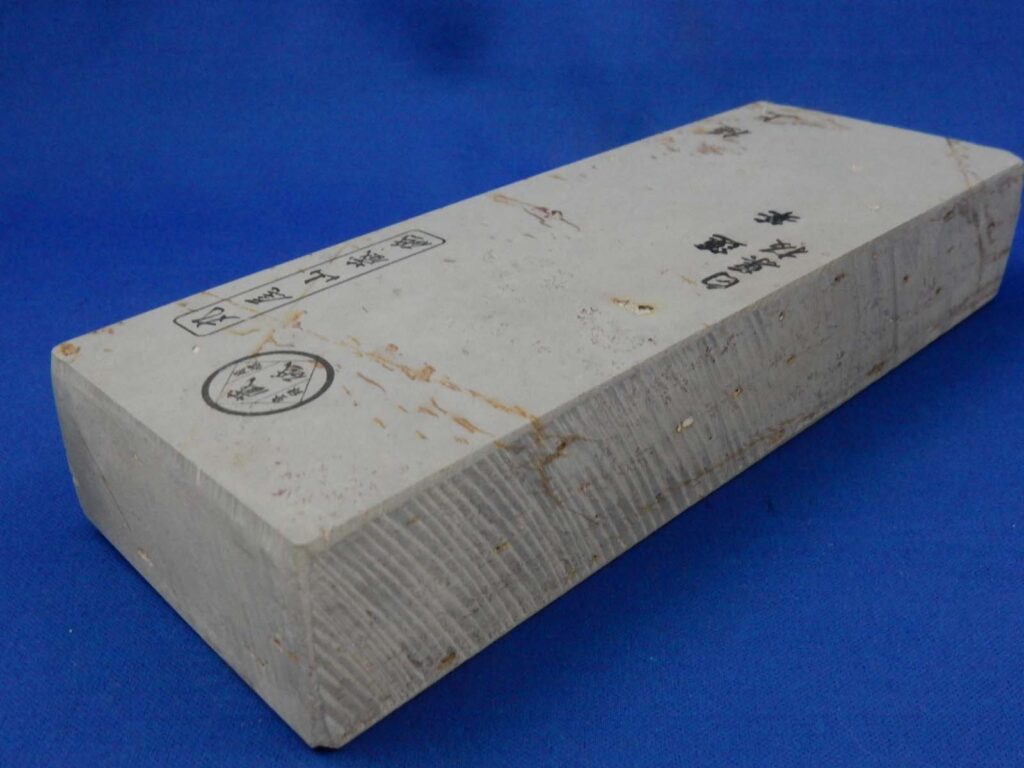 白巣板蓮華