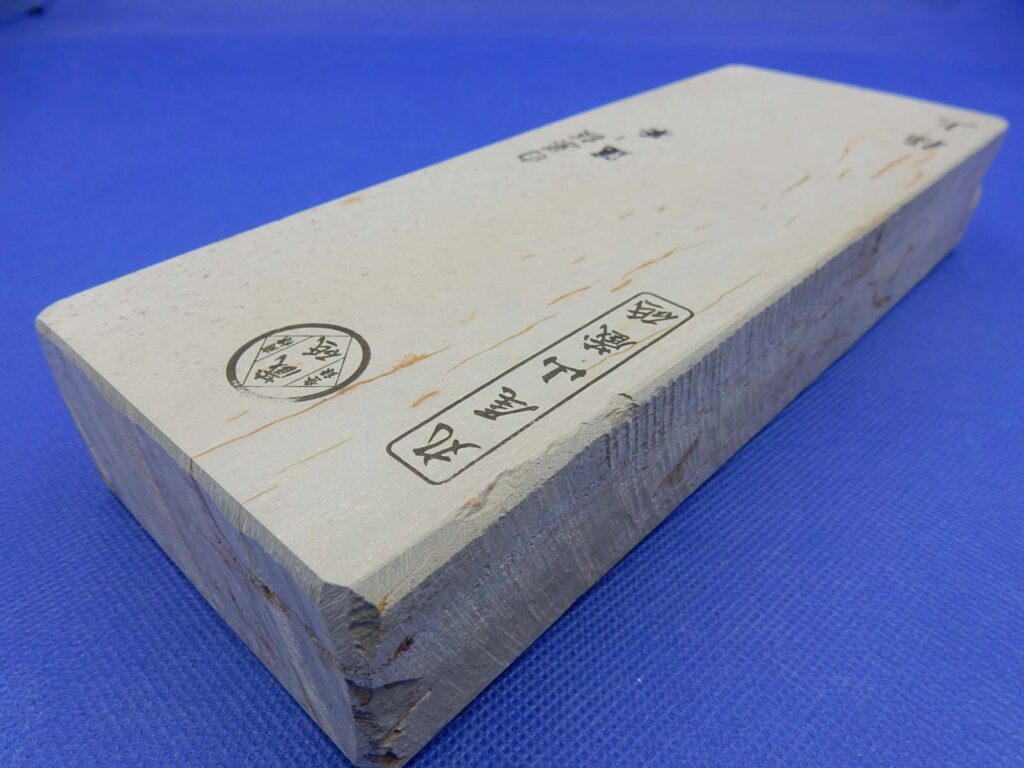 白巣板蓮華