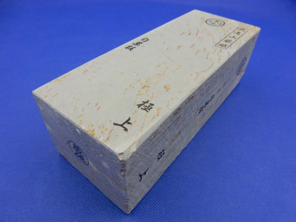 白巣板