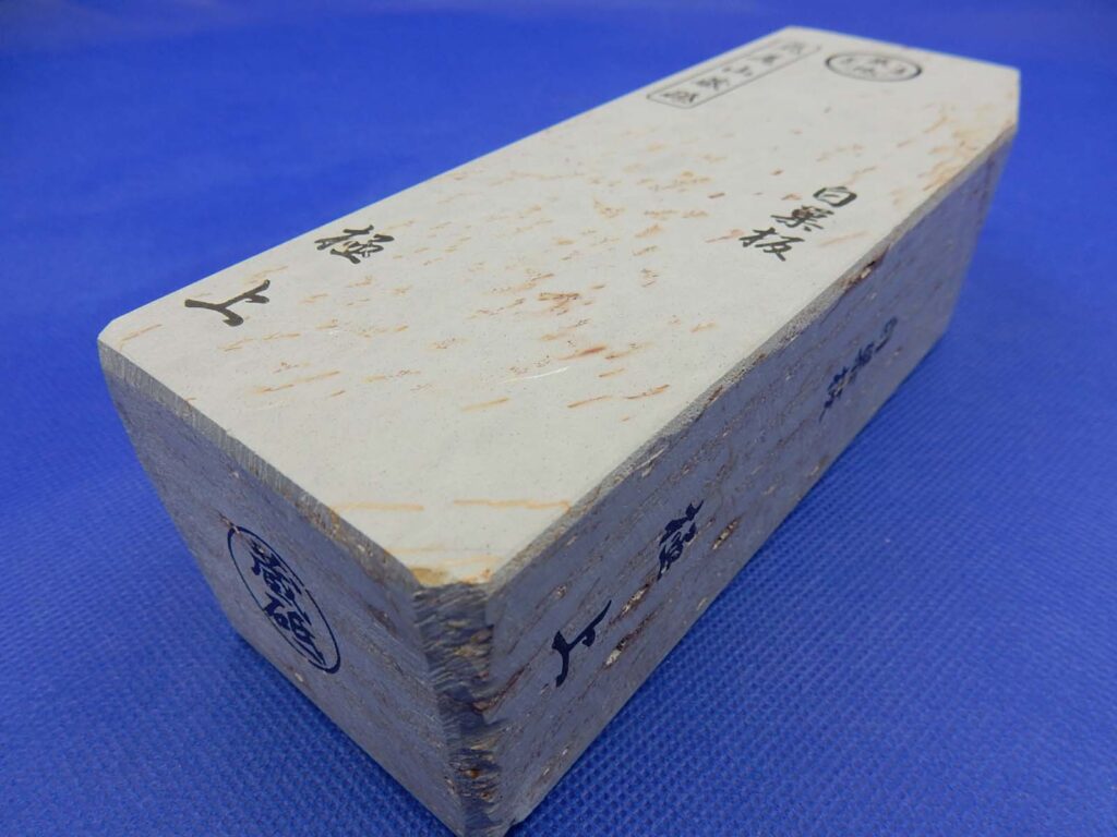 白巣板
