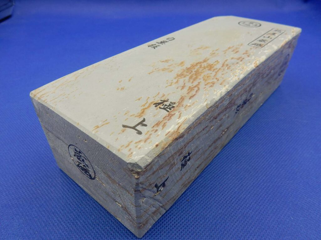 白巣板