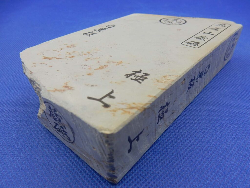 白巣板