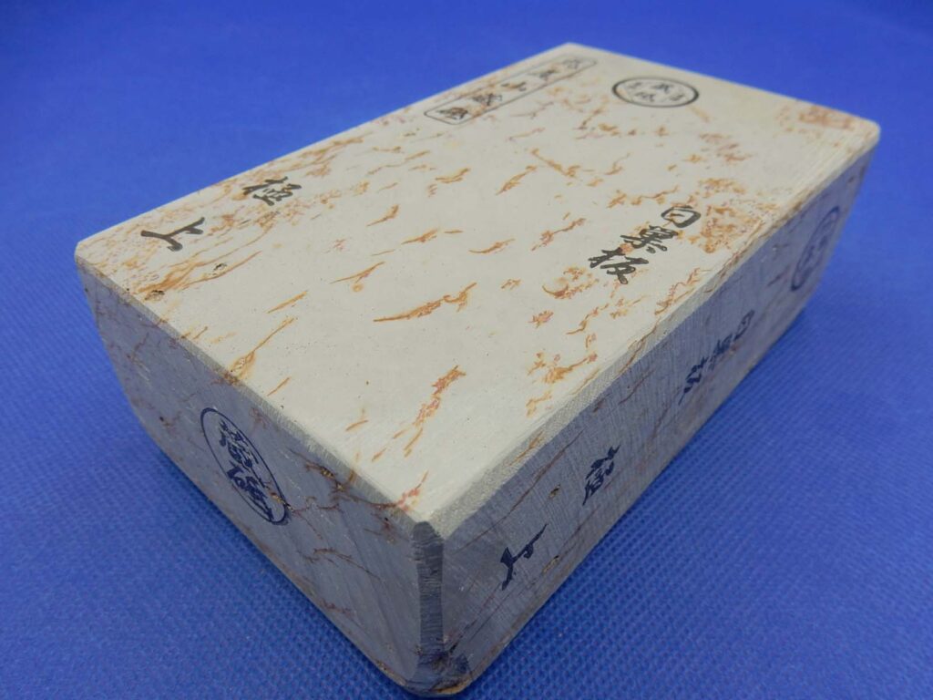 白巣板