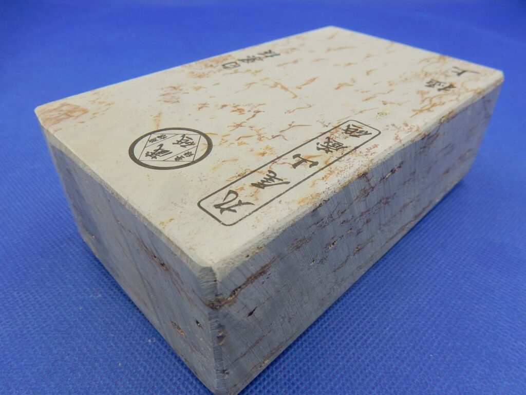 白巣板