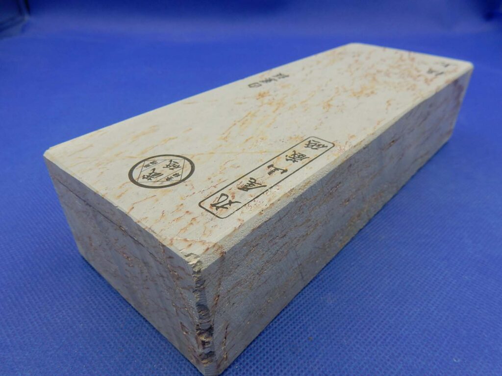 白巣板