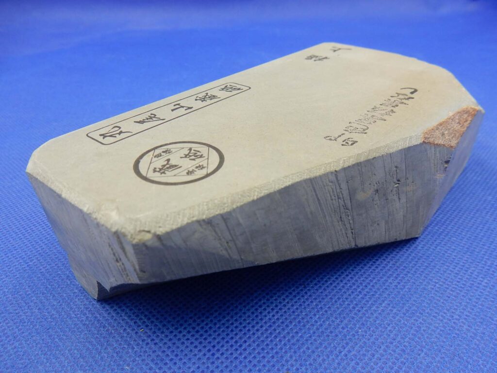 卵色巣板巣なし