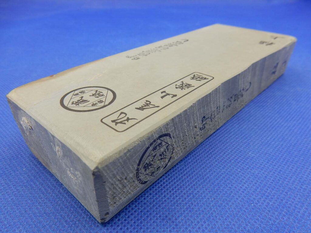 卵色巣板巣なし