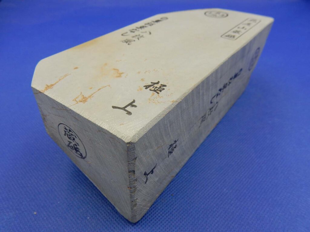 白巣板巣なし八枚風