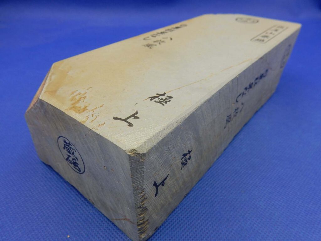 白巣板巣なし八枚風