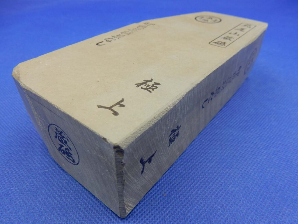 卵色巣板巣なし