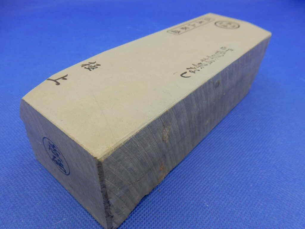 卵色巣板巣なし