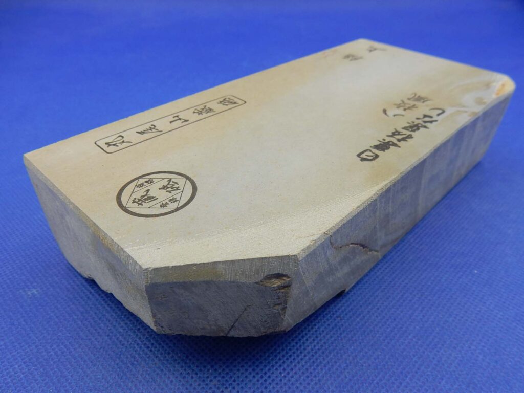 白巣板巣なし八枚風