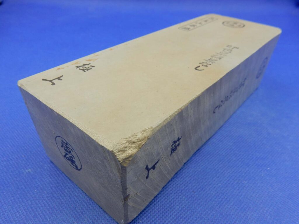 卵色巣板巣なし