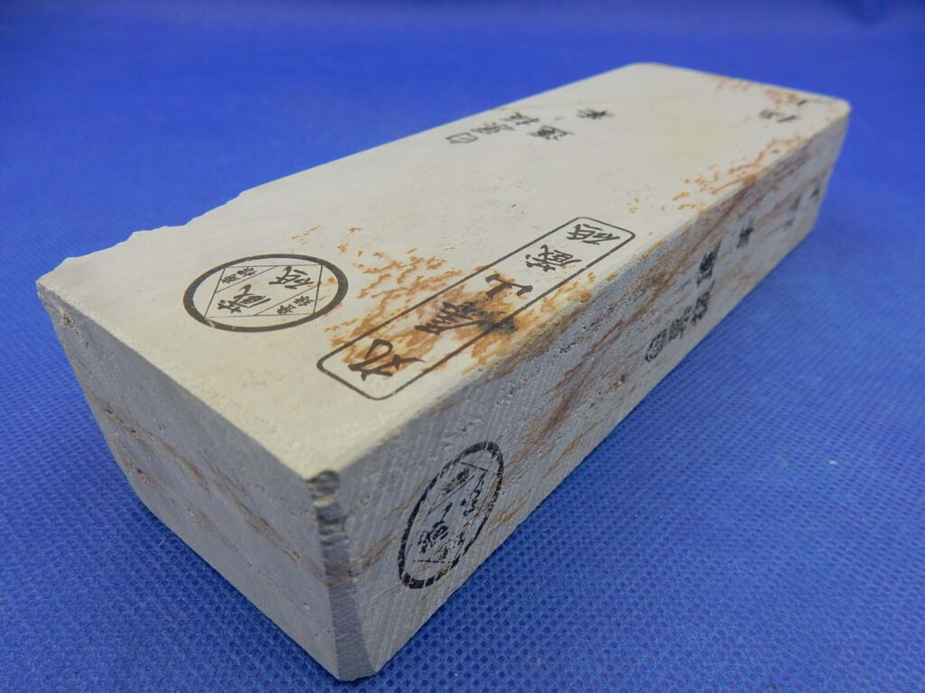 白巣板蓮華