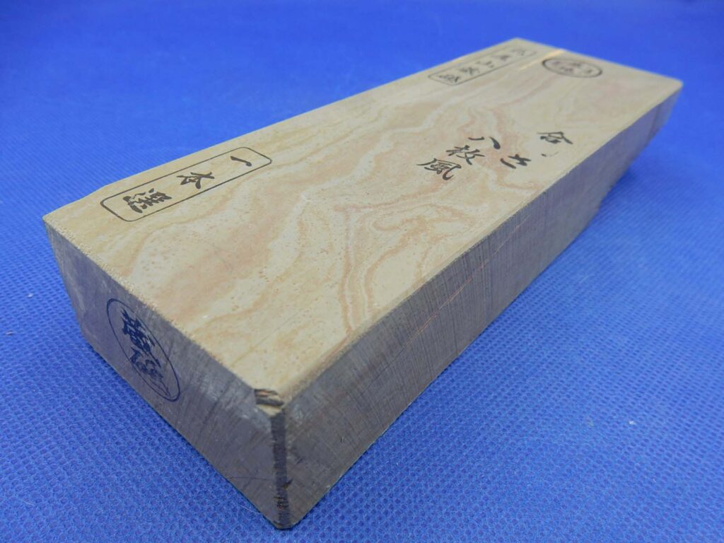 合さ八枚風