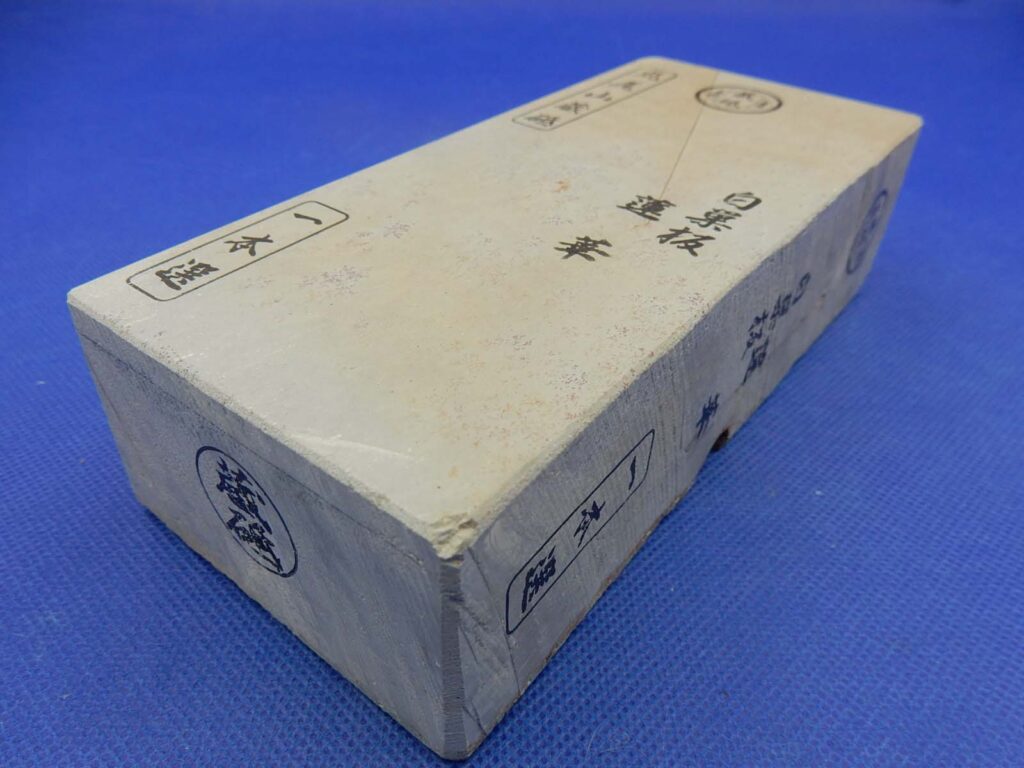白巣板蓮華