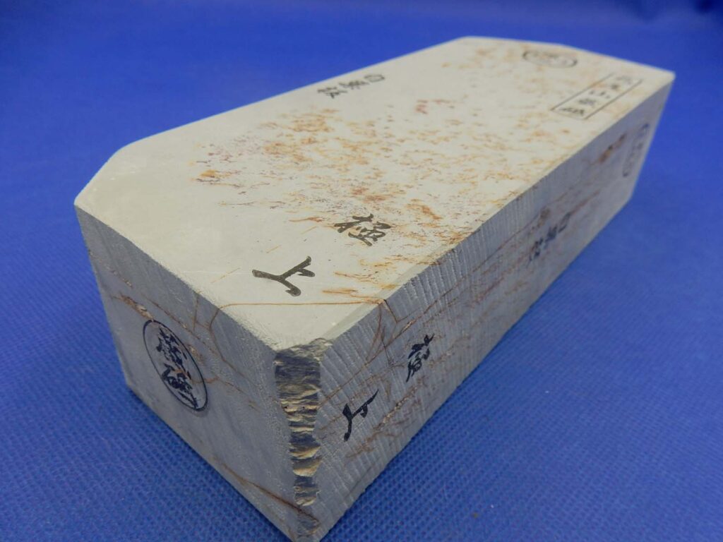 白巣板