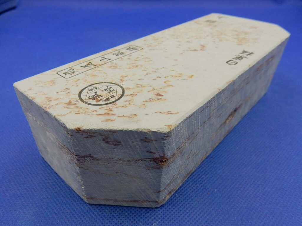 白巣板