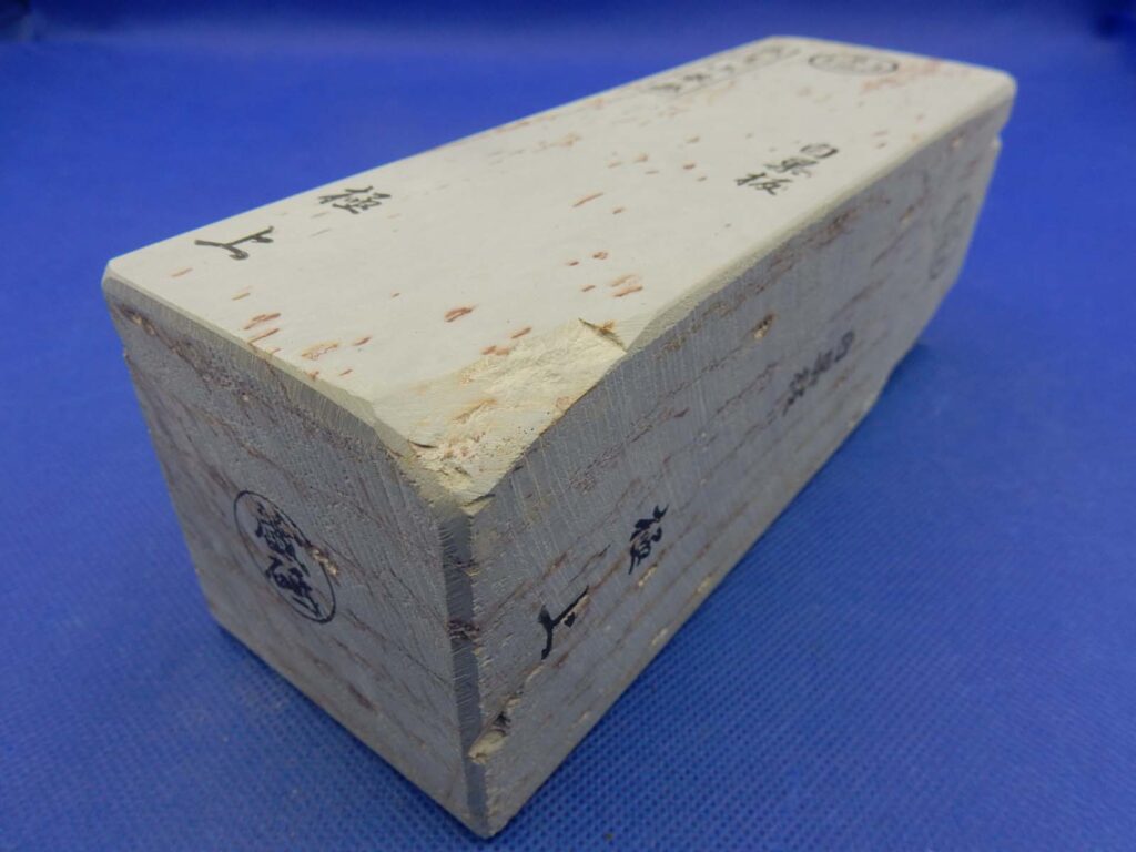 白巣板