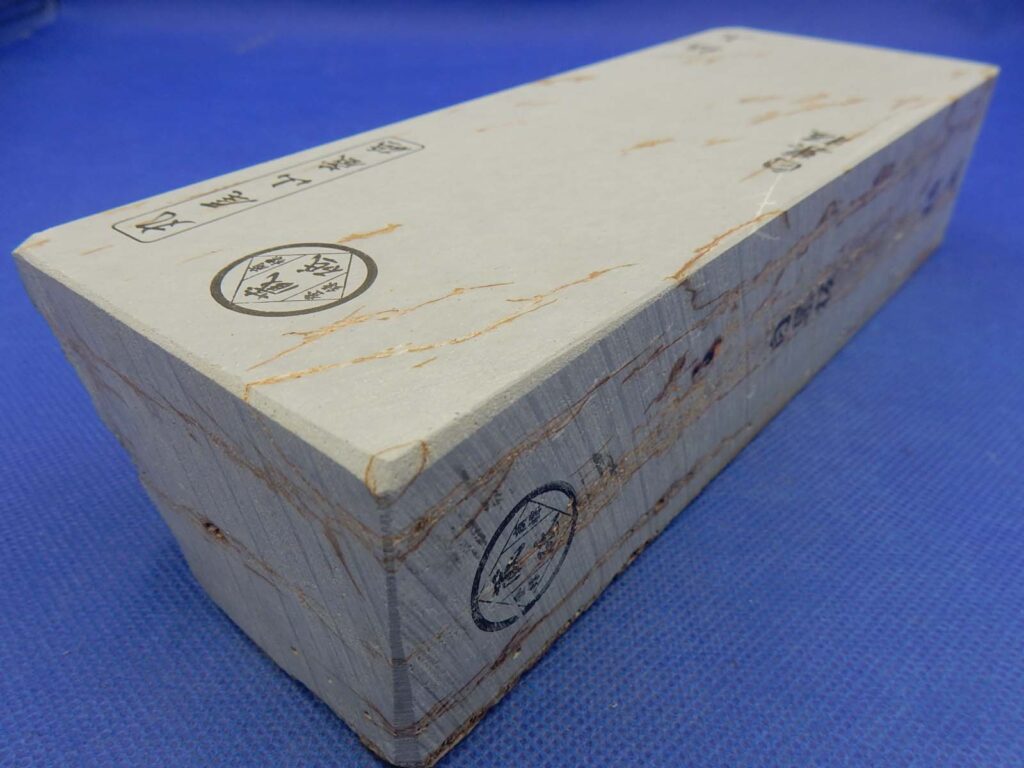 白巣板